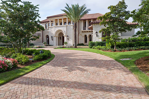 Best Driveway Paving Contractor  in Dover, FL